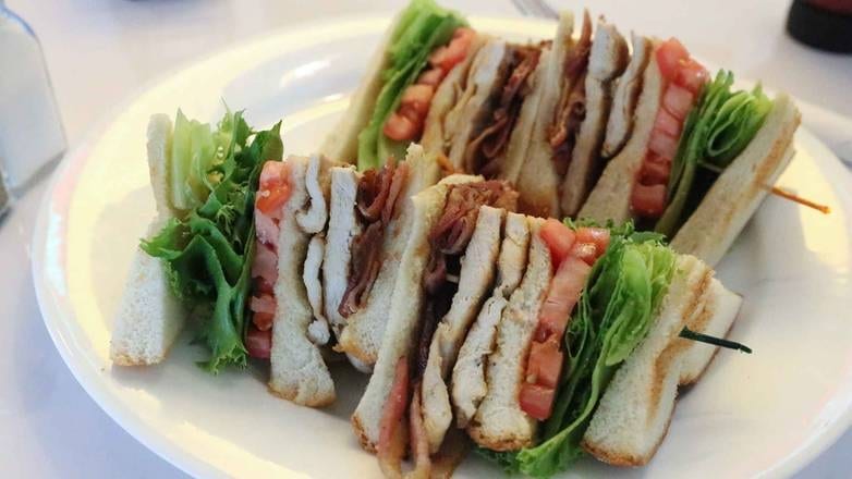 .CLUB - Grilled Chicken.