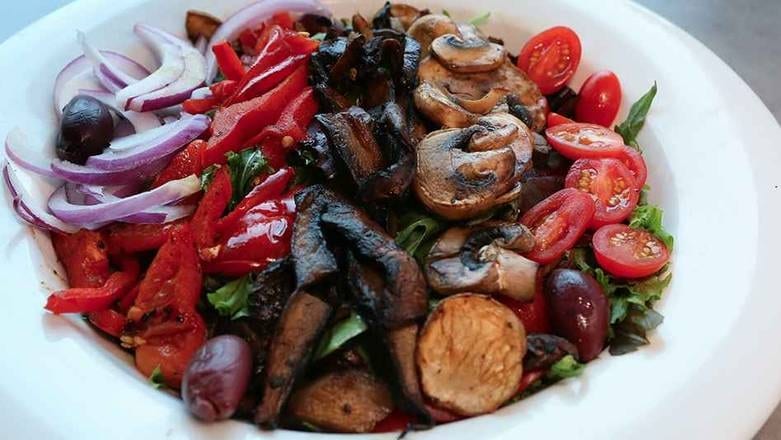 .Grilled Portabello Salad.