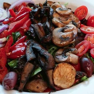 .Grilled Portabello Salad