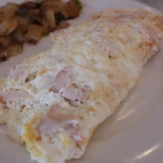 .Bel Aire Chicken Omelet